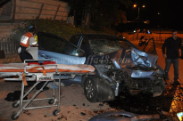 بالفيديو: فجر اليوم - إصابة خطيرة لسائق مركبة بحاد طرق ذاتي في مدينة اللد